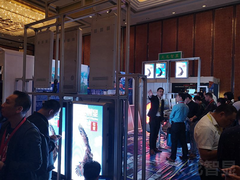 LED燈桿屏|智慧燈桿屏|立柱廣告機(jī)|LED廣告機(jī)|智慧路燈屏|燈桿廣告屏|燈桿屏 LED燈桿屏|智慧燈桿屏|立柱廣告機(jī)|LED廣告機(jī)|智慧路燈屏|燈桿廣告屏|燈桿屏