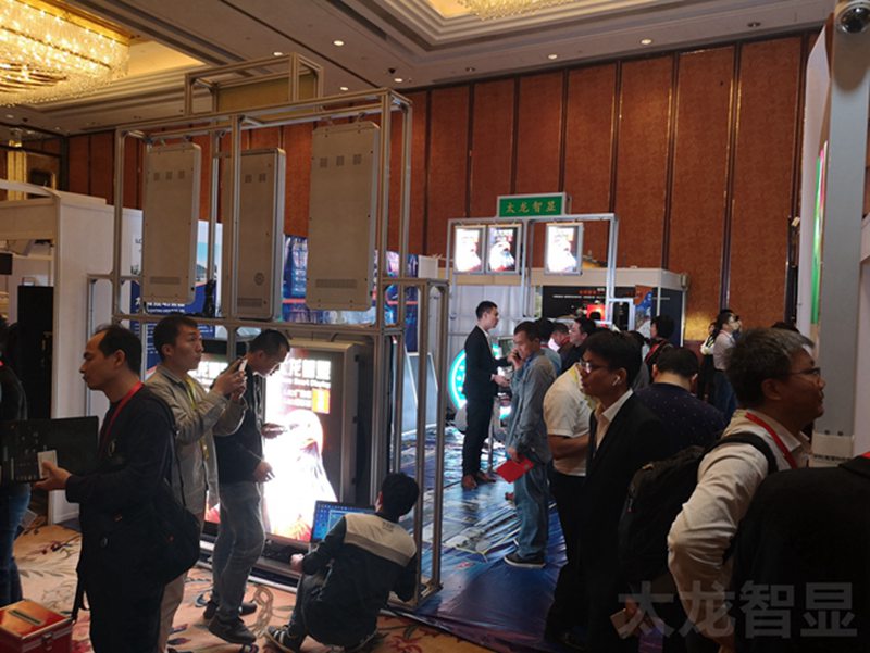 LED燈桿屏|智慧燈桿屏|立柱廣告機(jī)|LED廣告機(jī)|智慧路燈屏|燈桿廣告屏|燈桿屏 LED燈桿屏|智慧燈桿屏|立柱廣告機(jī)|LED廣告機(jī)|智慧路燈屏|燈桿廣告屏|燈桿屏