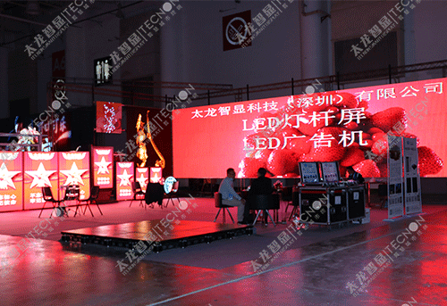 LED燈桿屏,LED廣告機(jī) LED燈桿屏,LED廣告機(jī)