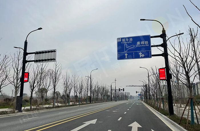 LED燈桿屏 LED燈桿屏